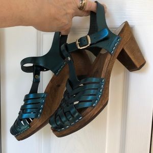 Wood clog Maguba sandals . Made in Sweden by hand. Gorgeous teal metallic.